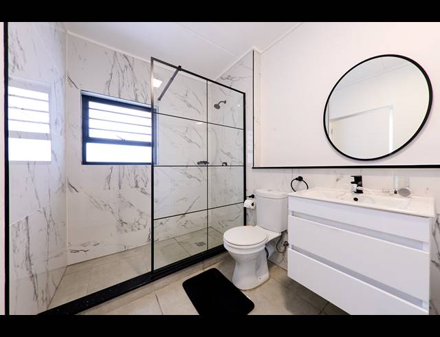 3 BEDROOM APARTMENT TO LET IN WATERFALL